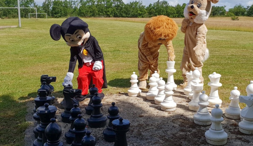 Animatie 7 Village des Cigales kidsclub vakantie Dordogne Frankrijk.jpg