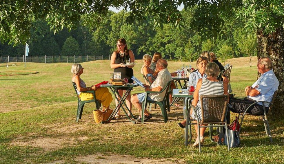 DLF Faciliteiten 5 Domaine les Forges bluegreen vakantiepark Frankrijk luxe vakantiehuis senioren go