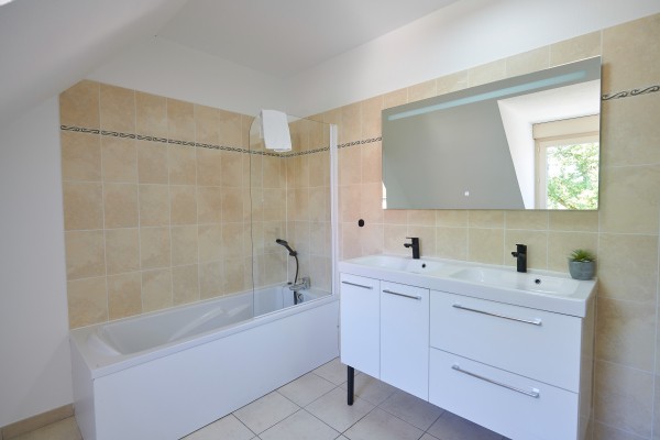 Lanzac 2 badkamer vakantiehuis Dordogne Frankrijk villa resort luxe en comfort.jpg