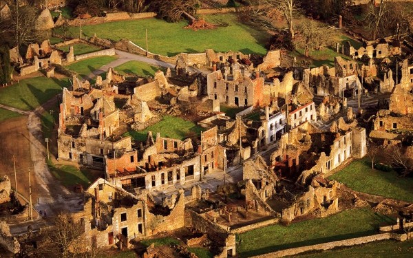 Oradour sur glane 17 Frankrijk memorial herdenken oorlog vakantie villa.jpg