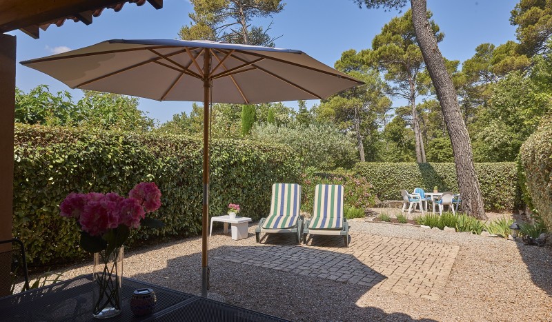 Jardin du Golf B14 Frankrijk vakantiepark luxe villa Provence Var zwembad.jpg