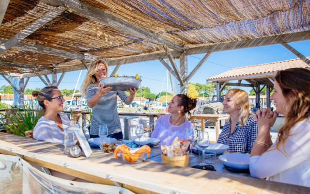Andernos les bains 9 bassin arcachon oesters strand haven vakantie Frankrijk.jpg
