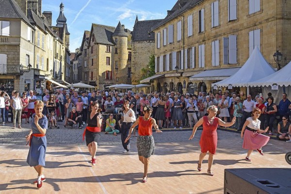 Dordogne feesten 11 Sarlat.jpg