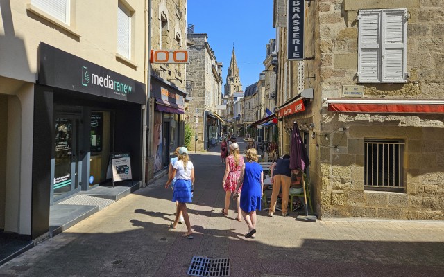 Brive la Gaillarde 3 straatje tijdens vakantie in Frankrijk.jpg