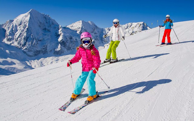 Eerste keer 11 wintersport skien Frankrijk vakantie Portes du Soleil huur of koop kleding skipas.jpg