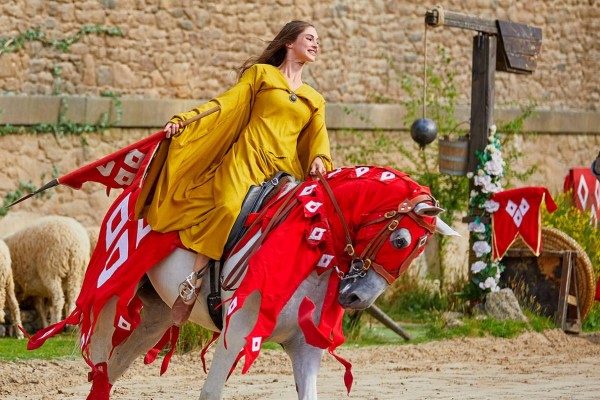 P 8a Puy du Fou Le Secret de la Lance Vendee Frankrijk vakantie villa.jpg