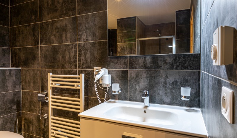 App 5 8 AlpChalets Portes du Soleil Frankrijk Alpen luxe vakantiepark ski resort wellness piste haut