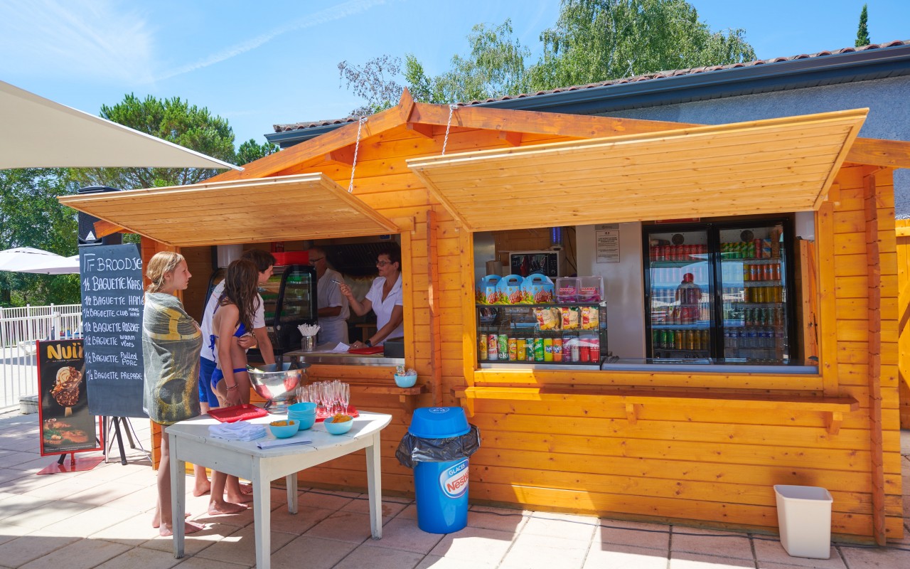 Snackbar, patio & lekkernijen