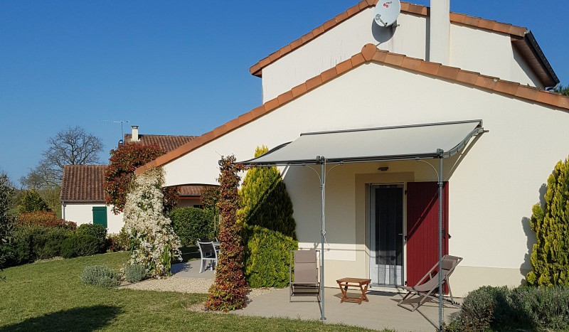 Aveneau 8 pers. 2 Frankrijk Les Forges golf luxe villa Poitou charentes animatie nederlands.jpg