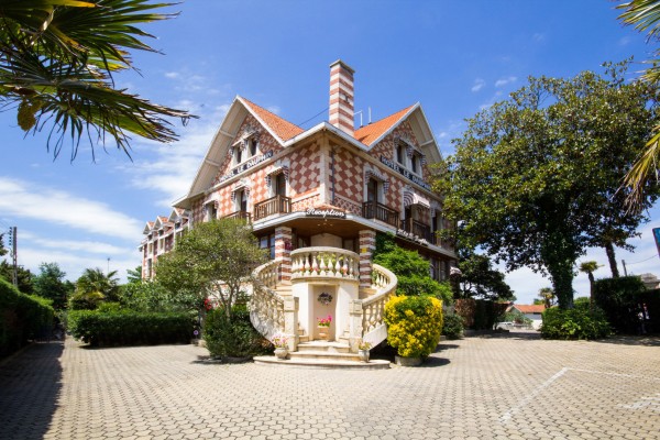 Arcachon 24 Frankrijk bassin Aquitaine kust strand vakantie luxe villa chateau de salles.jpg