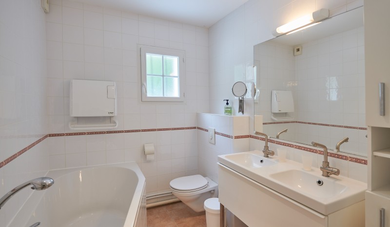 Vigeliere 7.11 Frankrijk les Forges golf vakantiehuis luxe villa zwembad prive poitou charentes.jpg