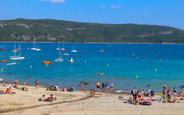 Lac de Castillon 6 zeilen Frankrijk Gorges Verdon Provence Castellane luxe villa.jpg