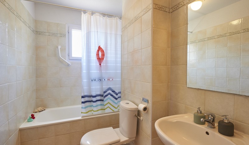 Jardin du Golf B12 Frankrijk vakantiepark luxe villa Provence Var zwembad.jpg