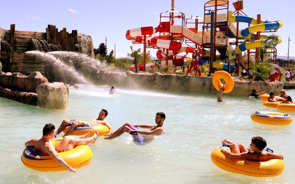 Aquaparc 8 aquapark Frankrijk Languedoc cyprien gezin kinderen  vakantiepark comfort kust beach stra