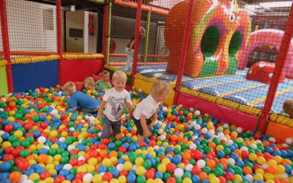 Lookyland 6 Frankrijk Poitiers Niort poitou charente kinderen vakantiepark bois senis forges luxe vi