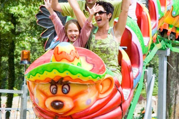 Jacquou 10 parc Frankrijk animatie vakantiehuis Dordogne gezin kinderen.jpg