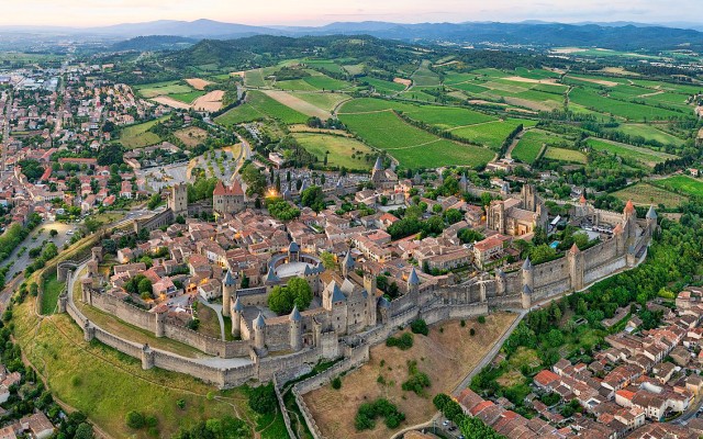 Carcassonne C28a Cite Frankrijk Languedoc Aude vakantie chateau Comtal middeleeuws kasteel.jpg