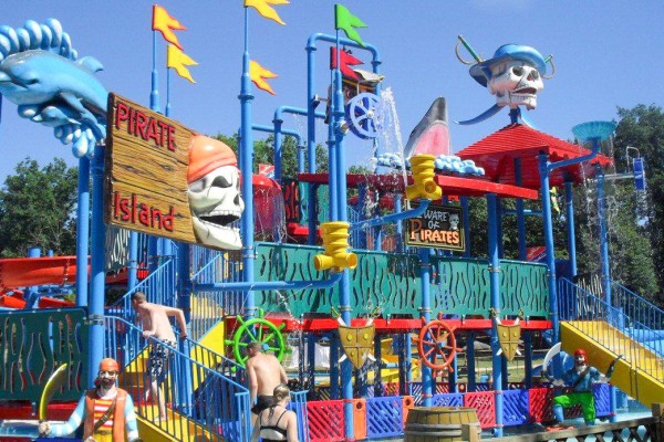 Jacquou 2 parc Frankrijk animatie vakantiehuis Dordogne gezin kinderen.jpg