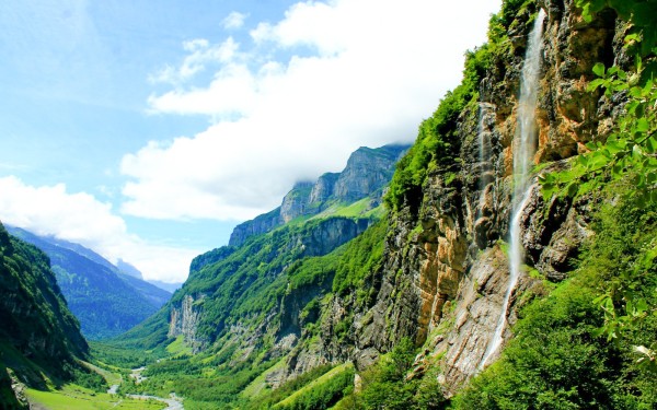 Sixt fer a cheval 1 cascade rouget haute savoie cirque sixt passy natuur vakantie abondance luxe.jpg