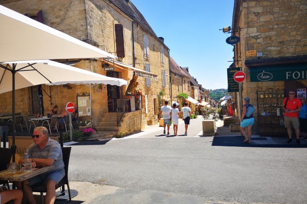 Domme 18 bastide Dordogne Frankrijk train vakantie uitzicht toerisme.jpg