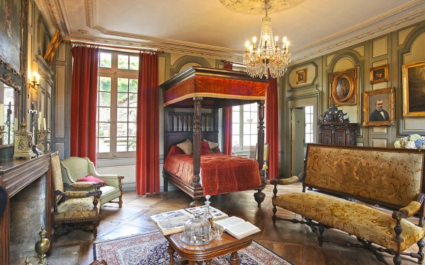 Sarlat 6 Dordogne Frankrijk vakantie luxe villa toeristisch animatie.jpg