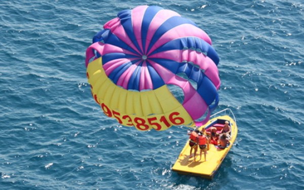 Parasailing 13 Frankrijk Provence Languedoc watersport vakantie Cannes Middellandse zee Argeles Frej