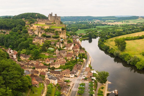 Beynac 1a Cazenac chateau Frankrijk Dordogne beaux village kasteel vakantie toerisme.jpg