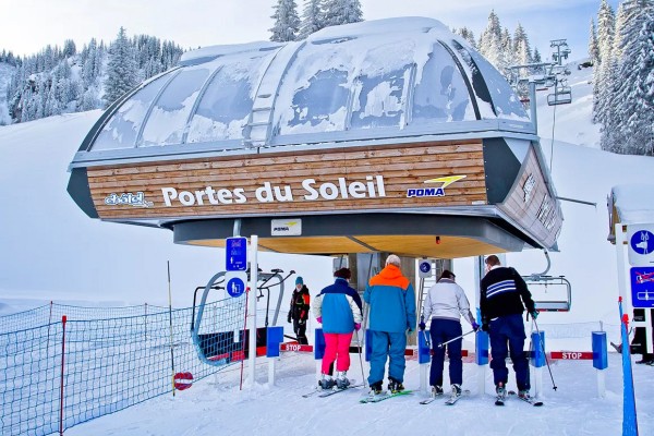 Groep 2 Portes du Soleil vakantie Frankrijk wintersport groepsaccommodatie ski vrienden.jpg