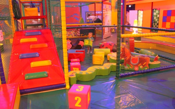 Lookyland 5 Frankrijk Poitiers Niort poitou charente zwembad hond kinderen vakantiepark bois senis f