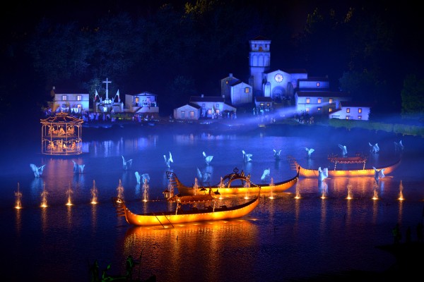 P 26 Puy du Fou La Cinéscénie Vendee Frankrijk vakantie villa.jpg