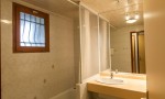 Espinet 14 appartement vakantiepark Quillan Languedoc Frankrijk hotel service senioren wandelen.jpg