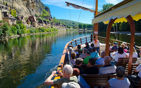 Gabarre 12 Dordogne Beynac roque gegeac Sarlat vakantie Frankrijk toerisme varen boottocht rondvaart