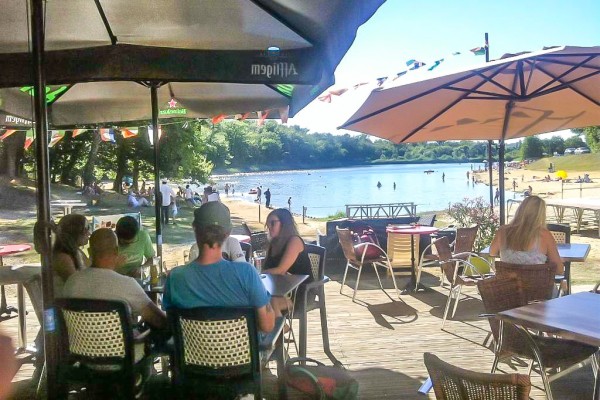 Etang Vallier recreatiemeer 1 vakantiepark Frankrijk.jpg