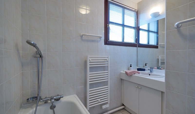 Fronsac 18 Frankrijk luxe villa vakantiepark zwembad Aquitaine zee strand Gironde  animatie kinderen