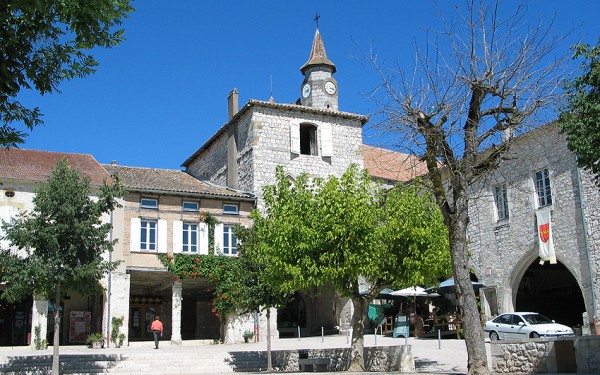 Monflanquin 12 Frankrijk Dordogne Lot bastide vakantie luxe villa feesten plus beaux village.jpg
