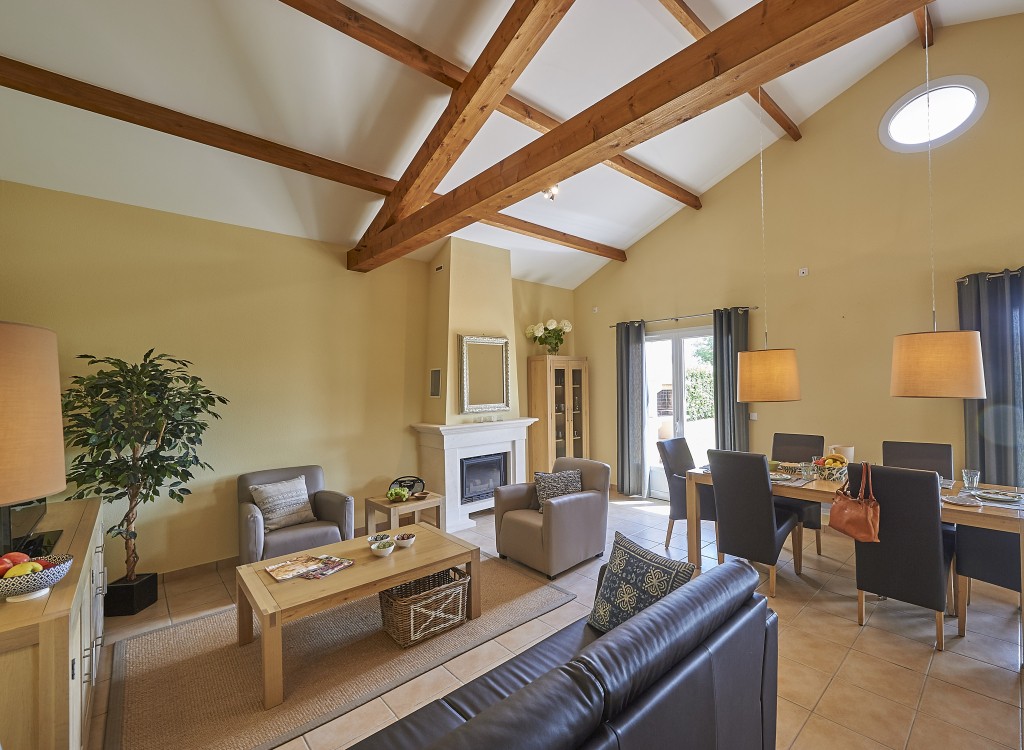 1DLFE huis 406 Frankrijk Domaine les Forges le bois senis vakantiehuis luxe villapark bungalows fran