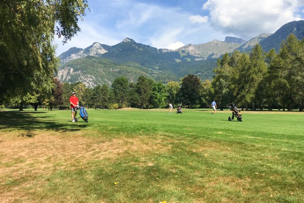 Golf 19 Montreux tijdens vakantie Frankrijk in Abondance AlpChalets Portes du Soleil.jpg