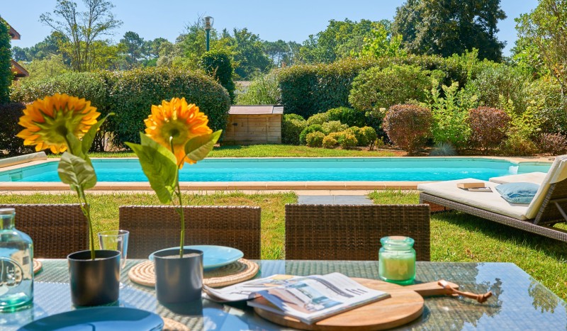 Margaux 8 Chateau de Salles Frankrijk vakantiepark luxe villa zwembad animatie kust zee Arcachon aqu