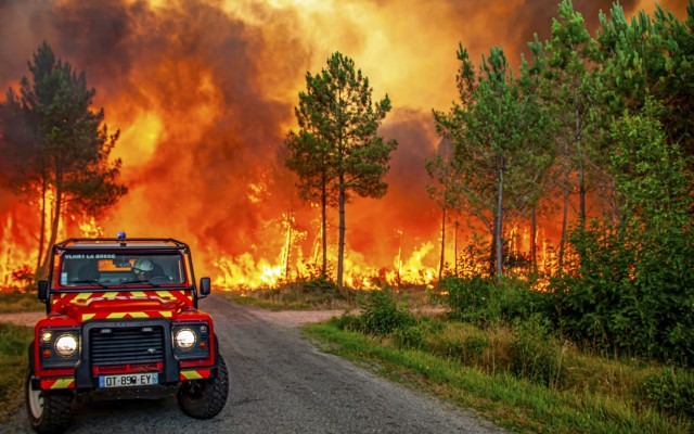 Bosbrand 1 Frankrijk brandbestrijding tijdens vakantie.jpg