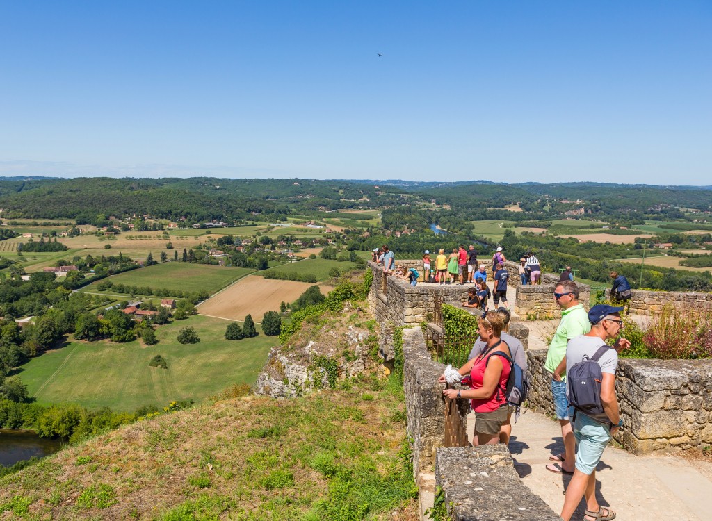 Domme 1a bastide Dordogne Frankrijk train vakantie uitzicht toerisme.jpg