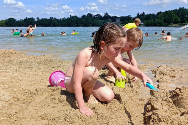 Lac Cebron 5 vakantie les Forges Frankrijk deux sevres poitou charentes gezin kinderen waterattracti