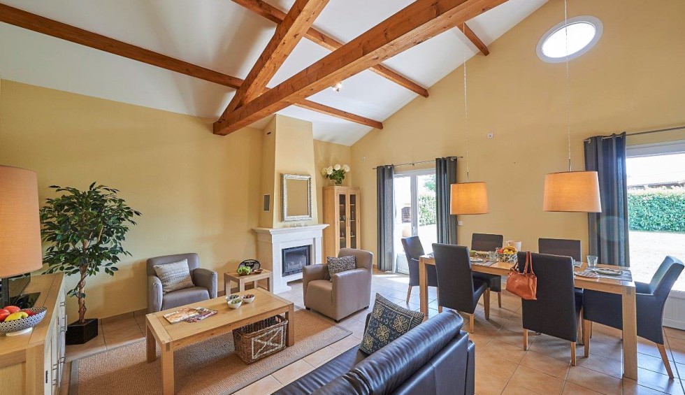 DLF huis 406S Frankrijk Domaine les Forges le bois senis vakantiehuis luxe villapark bungalows frans