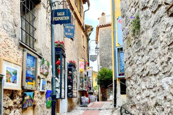 Eze 19 Frankrijk Eze luxe villa Verdon vakantie Provence zwembad kust cote azur strand.jpg