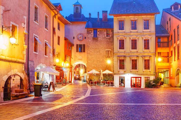 Annecy 19 Rue Claire Frankrijk  vakantie haute savoie meer toerisme bezienswaardigheden.jpg