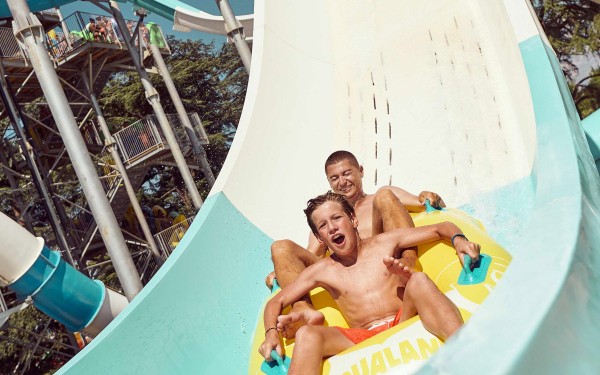 Agen 11 aqualand walibi frankrijk france vakantie aquitaine park vakantiehuis zwembad dragoon.jpg