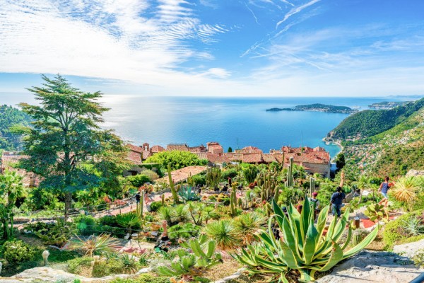 Eze 23a Frankrijk Eze luxe villa Verdon vakantie Provence zwembad kust cote azur strand.jpg