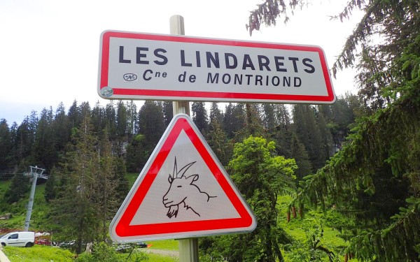 Lindarets 9 Portes du soleil vakantie bij Avoriaz en Morzine geitendorp village des chevres.jpg