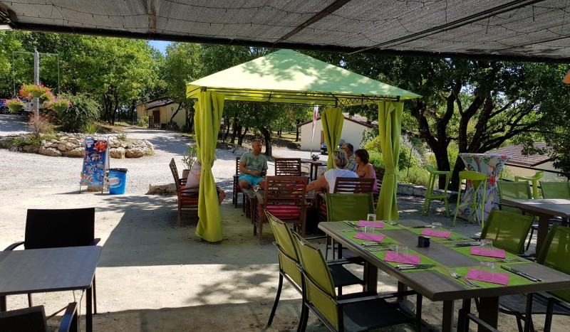 Village des Cigales Frankrijk Dordogne vakantiepark animatie kidsclub zwembad speeltuin nederlands.j