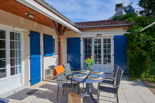 Vieille Vigne 4p 4 vakantiehuis Frankrijk Poitou Charentes forges aveneau terras luxe villapark zwem