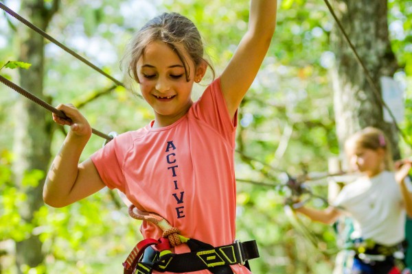 Accrobranche 6a Funforest parc aventure poitiers vakantie frankrijk forges kinderen.jpg